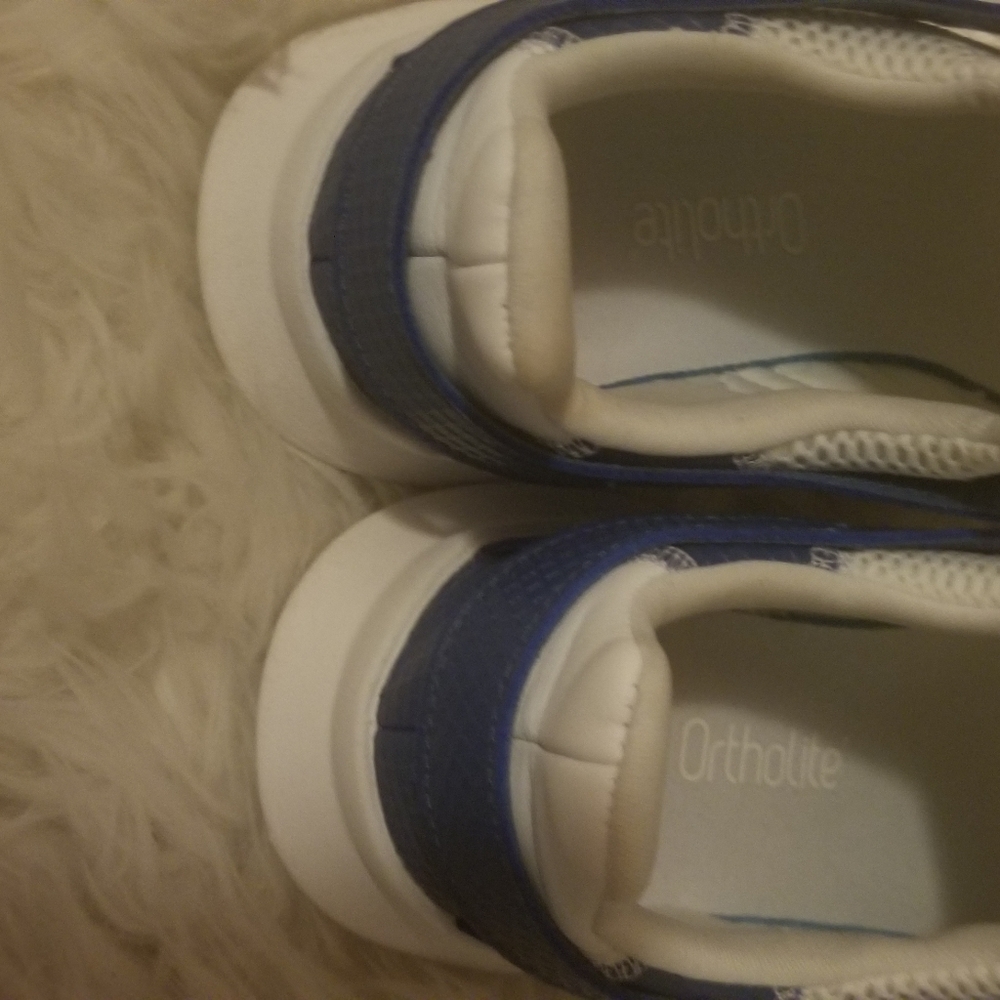 Gymshoes - Picture 3 of 4